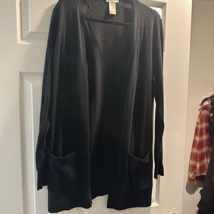 open front cardigan- no buttons. pockets and pleated side